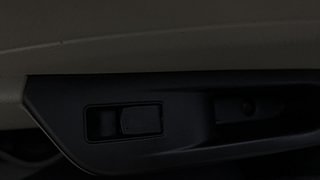 Used 2016 Maruti Suzuki Celerio VXI AMT Petrol Automatic top_features Rear power window