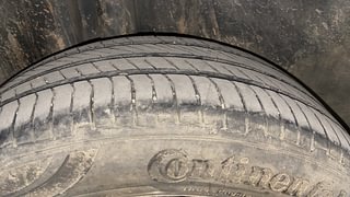 Used 2021 Volkswagen Vento Highline 1.0L TSI Petrol Manual tyres RIGHT REAR TYRE TREAD VIEW