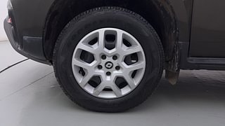 Used 2021 Renault Duster [2020-2022] RXE Turbo Petrol Petrol Manual tyres LEFT FRONT TYRE RIM VIEW