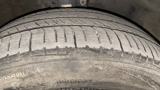 Used 2021 Volkswagen Vento Highline 1.0L TSI Petrol Manual tyres RIGHT FRONT TYRE TREAD VIEW