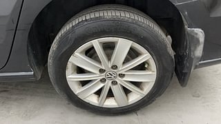 Used 2016 volkswagen Vento 1.6L Highline Petrol Petrol Manual tyres LEFT REAR TYRE RIM VIEW