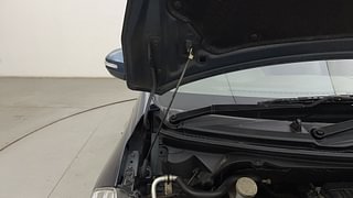 Used 2017 Maruti Suzuki Ertiga [2015-2018] ZXI+ Petrol Manual engine ENGINE RIGHT SIDE HINGE & APRON VIEW