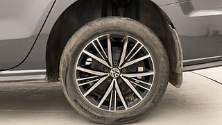 Used 2021 Volkswagen Vento Highline 1.0L TSI Petrol Manual tyres LEFT REAR TYRE RIM VIEW