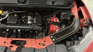 Used 2021 Renault Kiger RXZ AMT Dual Tone Petrol Automatic engine ENGINE LEFT SIDE VIEW