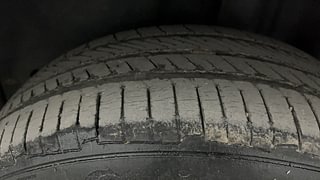 Used 2016 volkswagen Vento 1.6L Highline Petrol Petrol Manual tyres LEFT REAR TYRE TREAD VIEW