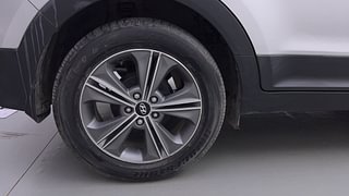 Used 2017 Hyundai Creta [2015-2018] 1.6 SX Plus Auto Petrol Petrol Automatic tyres RIGHT REAR TYRE RIM VIEW