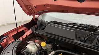 Used 2021 Renault Kiger RXZ AMT Dual Tone Petrol Automatic engine ENGINE RIGHT SIDE HINGE & APRON VIEW