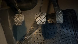 Used 2016 volkswagen Vento 1.6L Highline Petrol Petrol Manual interior PEDALS VIEW