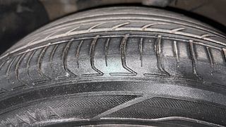 Used 2017 Hyundai Creta [2015-2018] 1.6 SX Plus Auto Petrol Petrol Automatic tyres LEFT FRONT TYRE TREAD VIEW