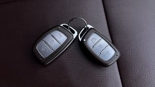 Used 2017 Hyundai Creta [2015-2018] 1.6 SX Plus Auto Petrol Petrol Automatic extra CAR KEY VIEW