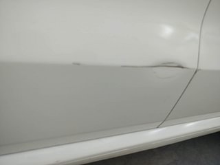 Used 2016 Volkswagen Polo [2015-2019] Highline1.2L (P) Petrol Manual dents MINOR SCRATCH
