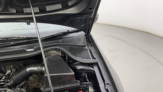 Used 2012 Volkswagen Polo [2010-2014] Highline1.2L (P) Petrol Manual engine ENGINE LEFT SIDE HINGE & APRON VIEW