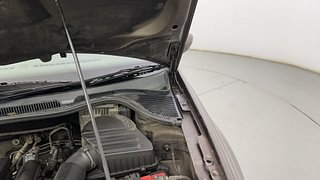 Used 2016 volkswagen Vento 1.2L Highline Petrol AT Petrol Automatic engine ENGINE LEFT SIDE HINGE & APRON VIEW
