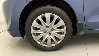 Used 2017 Maruti Suzuki Baleno [2015-2019] Zeta Petrol Petrol Manual tyres LEFT FRONT TYRE RIM VIEW