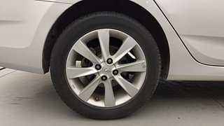 Used 2012 Hyundai Verna [2011-2015] Fluidic 1.6 VTVT SX Petrol Manual tyres RIGHT REAR TYRE RIM VIEW