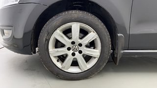 Used 2012 Volkswagen Polo [2010-2014] Highline1.2L (P) Petrol Manual tyres LEFT FRONT TYRE RIM VIEW