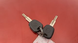 Used 2015 Maruti Suzuki Alto 800 [2012-2016] Lxi Petrol Manual extra CAR KEY VIEW