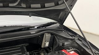 Used 2016 volkswagen Vento 1.6L Highline Petrol Petrol Manual engine ENGINE LEFT SIDE HINGE & APRON VIEW