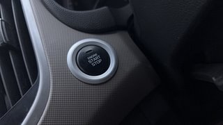 Used 2017 Hyundai Creta [2015-2018] 1.6 SX Plus Auto Petrol Petrol Automatic top_features Keyless start