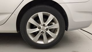 Used 2012 Hyundai Verna [2011-2015] Fluidic 1.6 VTVT SX Petrol Manual tyres LEFT REAR TYRE RIM VIEW