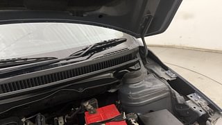 Used 2018 maruti-suzuki Ciaz Alpha Petrol Petrol Manual engine ENGINE LEFT SIDE HINGE & APRON VIEW