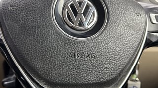 Used 2016 volkswagen Vento 1.2L Highline Petrol AT Petrol Automatic top_features Airbags