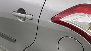 Used 2013 Maruti Suzuki Swift [2011-2017] VXi Petrol Manual dents MINOR SCRATCH