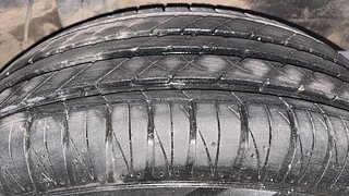 Used 2012 Hyundai i20 [2010-2012] Asta 1.4 CRDI Diesel Manual tyres LEFT REAR TYRE TREAD VIEW