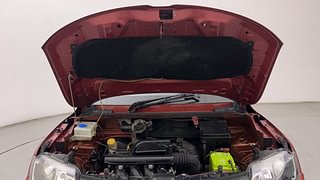 Used 2018 Renault Kwid [2015-2019] RXT Petrol Manual engine ENGINE & BONNET OPEN FRONT VIEW