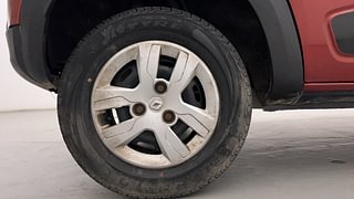Used 2018 Renault Kwid [2015-2019] RXT Petrol Manual tyres RIGHT REAR TYRE RIM VIEW