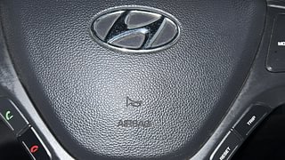Used 2014 Hyundai Xcent SX 1.2 (O) Petrol Manual top_features Airbags