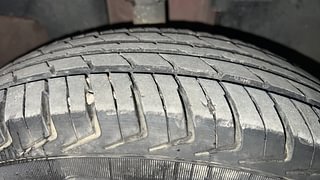Used 2018 Renault Kwid [2015-2019] RXT Petrol Manual tyres RIGHT FRONT TYRE TREAD VIEW