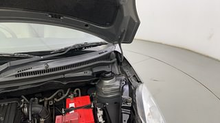 Used 2013 Maruti Suzuki Swift [2011-2017] VXi Petrol Manual engine ENGINE LEFT SIDE HINGE & APRON VIEW