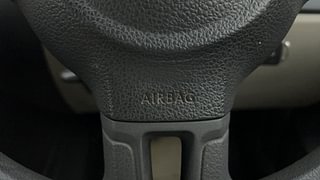 Used 2011 Volkswagen Polo [2010-2014] Highline1.2L (P) Petrol Manual top_features Airbags