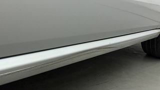 Used 2011 Volkswagen Polo [2010-2014] Highline1.2L (P) Petrol Manual dents MINOR SCRATCH