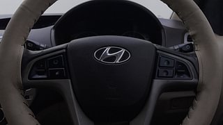 Used 2012 Hyundai i20 [2010-2012] Asta 1.4 CRDI Diesel Manual top_features Airbags