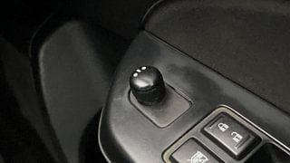 Used 2013 Maruti Suzuki Swift [2011-2017] VXi Petrol Manual top_features Adjustable ORVM