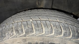 Used 2018 Renault Kwid [2015-2019] RXT Petrol Manual tyres LEFT REAR TYRE TREAD VIEW