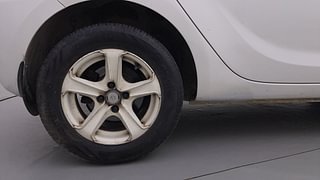 Used 2012 Hyundai i20 [2010-2012] Asta 1.4 CRDI Diesel Manual tyres RIGHT REAR TYRE RIM VIEW