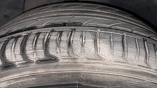 Used 2017 Hyundai Creta [2015-2018] 1.6 SX Plus Auto Diesel Automatic tyres RIGHT REAR TYRE TREAD VIEW