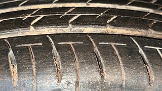 Used 2023 Maruti Suzuki Ignis Delta MT Petrol Petrol Manual tyres RIGHT FRONT TYRE TREAD VIEW