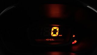 Used 2018 Renault Kwid [2015-2019] RXT Petrol Manual interior CLUSTERMETER VIEW