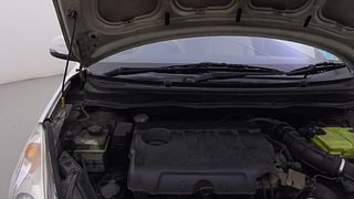 Used 2012 Hyundai i20 [2010-2012] Asta 1.4 CRDI Diesel Manual engine ENGINE RIGHT SIDE HINGE & APRON VIEW