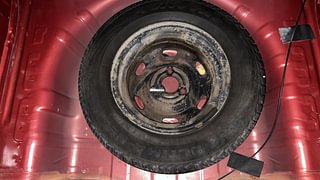 Used 2018 Renault Kwid [2015-2019] RXT Petrol Manual tyres SPARE TYRE VIEW