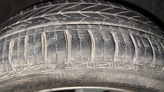 Used 2013 Honda Amaze [2013-2016] 1.2 VX i-VTEC Petrol Manual tyres RIGHT FRONT TYRE TREAD VIEW