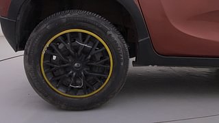 Used 2016 Mahindra KUV100 [2015-2017] K4 5 STR Petrol Manual tyres RIGHT REAR TYRE RIM VIEW