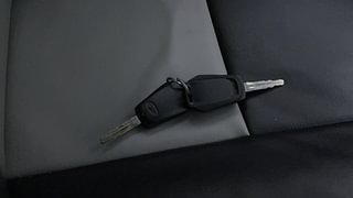 Used 2016 Mahindra KUV100 [2015-2017] K4 5 STR Petrol Manual extra CAR KEY VIEW