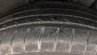 Used 2017 Hyundai Elite i20 [2014-2018] Asta 1.2 (O) Petrol Manual tyres RIGHT FRONT TYRE TREAD VIEW