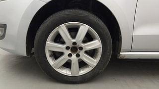 Used 2011 Volkswagen Polo [2010-2014] Highline1.2L (P) Petrol Manual tyres LEFT FRONT TYRE RIM VIEW