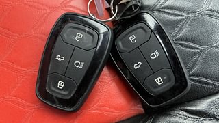 Used 2023 Tata Altroz XZ Plus (S) Diesel Manual extra CAR KEY VIEW